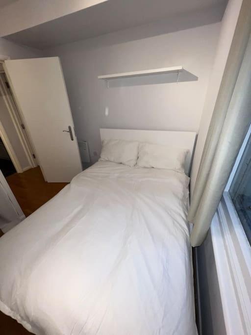 Lovely 1 Bedroom Apartment In West Kensington London Eksteriør bilde
